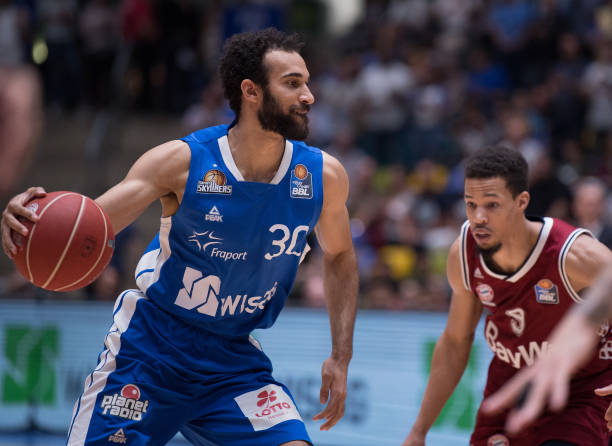 国际挑战奠 国际挑战奠