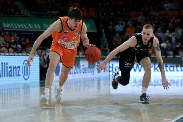 曼迎来了转 曼迎来了转